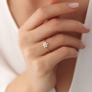 minimalist accessories